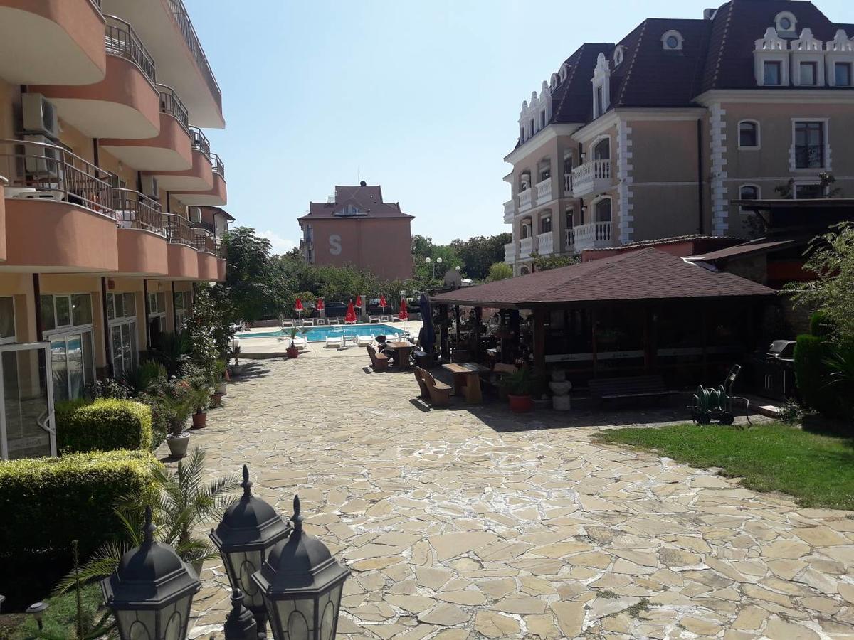Hotel Black Sea - Breakfast, Pool & Free Parking Obzor Exterior foto